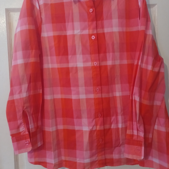 Ladies Button Down Shirt, Color Red - Picture 3 of 3